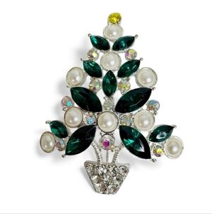 Avon Christmas Tree Brooch 2011 – Holiday Collector Piece